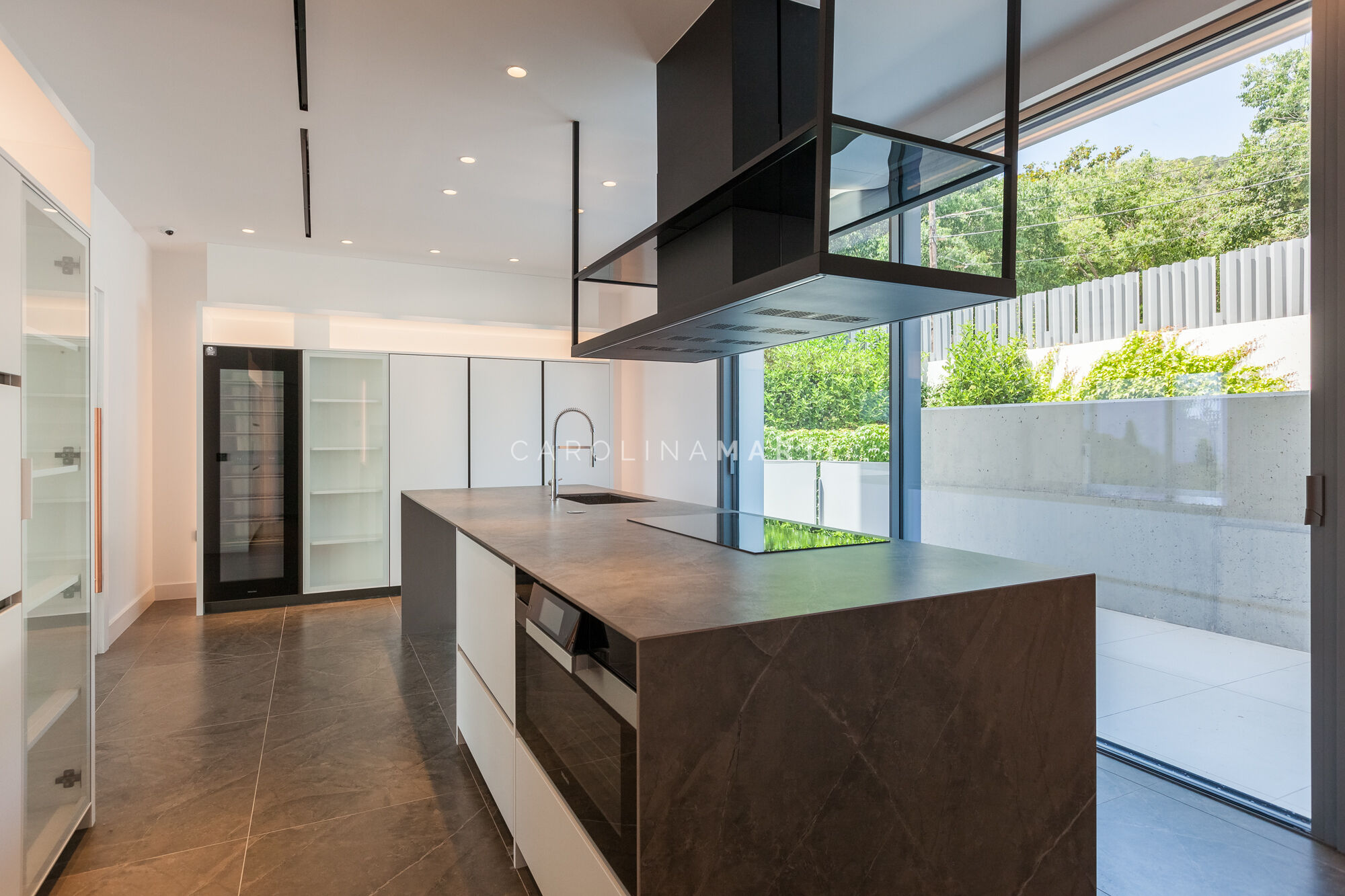 Villa de obra nueva en Pedralbes: arquitectura, privacidad y lujo mediterráneo.