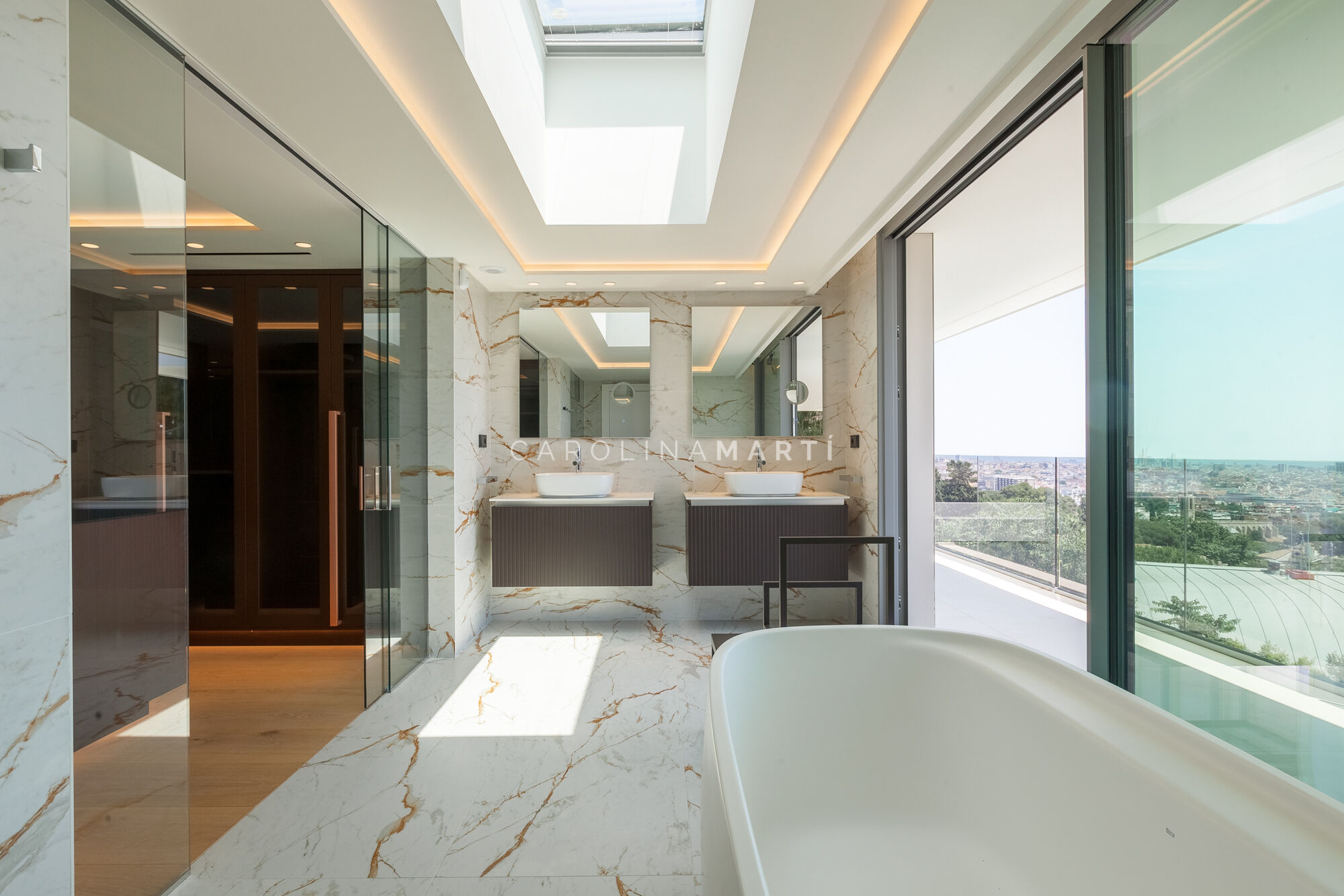 Villa de obra nueva en Pedralbes: arquitectura, privacidad y lujo mediterráneo.