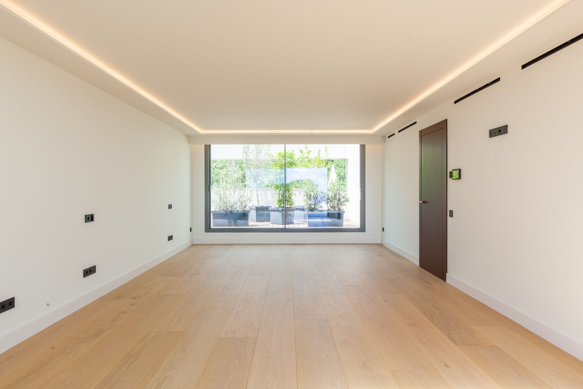 Villa de obra nueva en Pedralbes: arquitectura, privacidad y lujo mediterráneo.