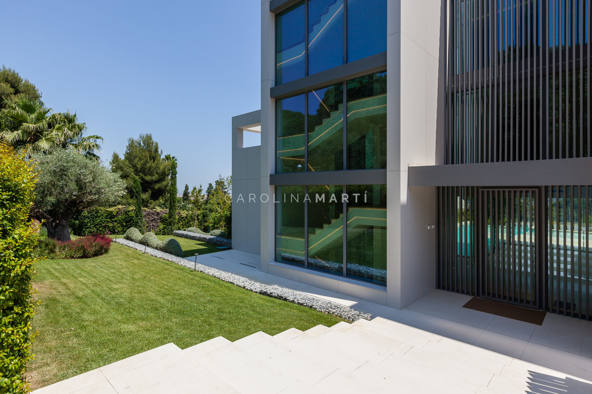 Villa de obra nueva en Pedralbes: arquitectura, privacidad y lujo mediterráneo.