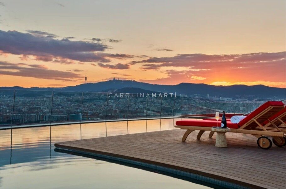 Piso de obra nueva amueblado con vistas al mar en Diagonal Mar