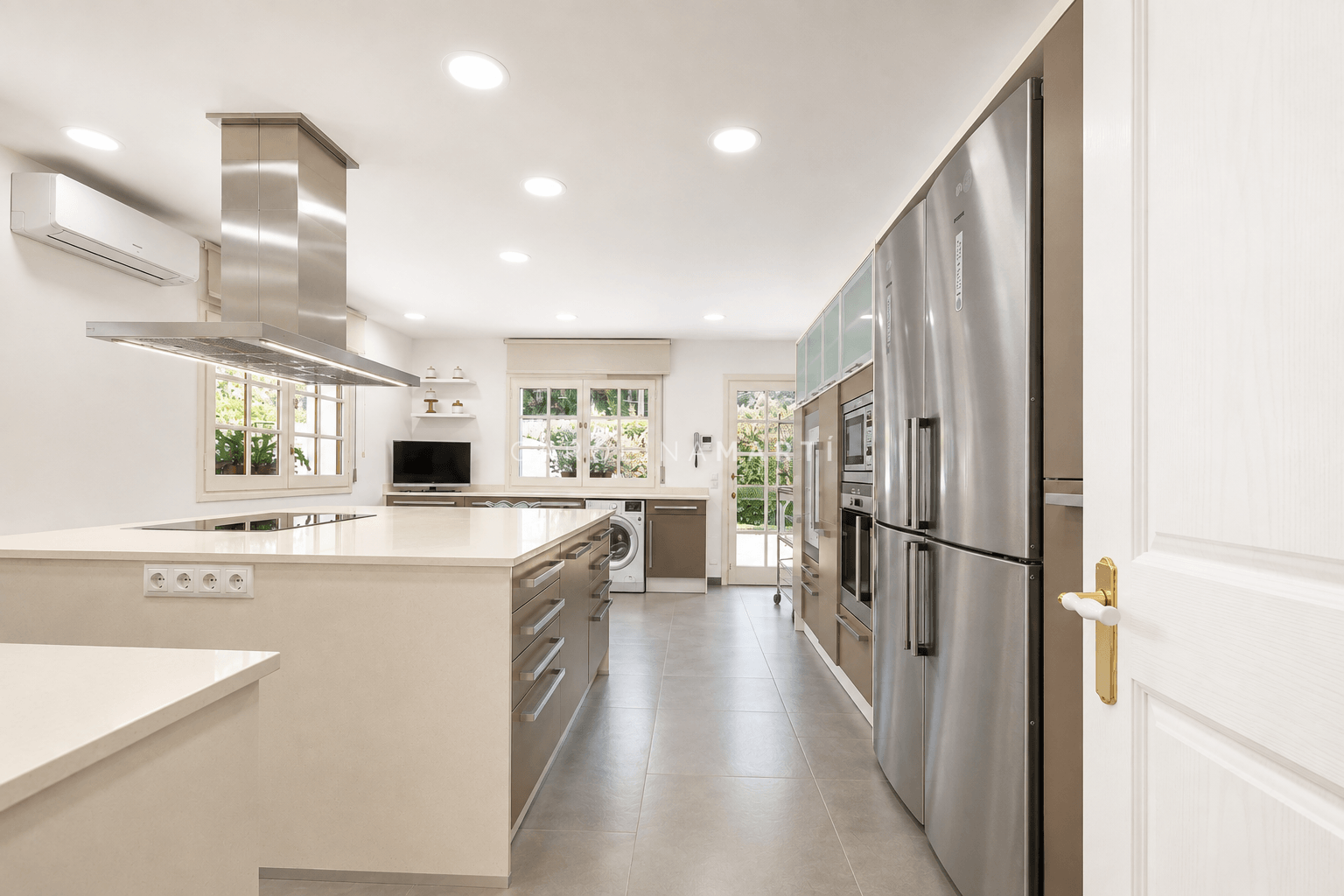 Residencia de lujo con piscina y máxima privacidad en Sant Andreu de Llavaneres