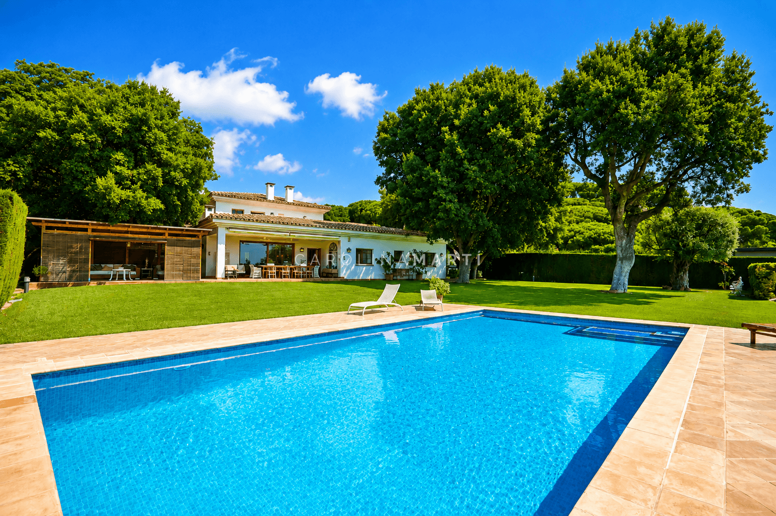 Residencia de lujo con piscina y máxima privacidad en Sant Andreu de Llavaneres