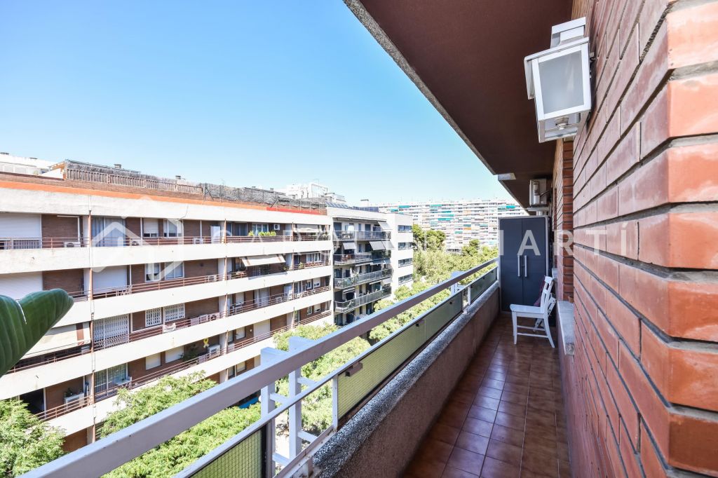 Penthouse en duplex avec terrasse à louer, à Les Corts, Barcelone