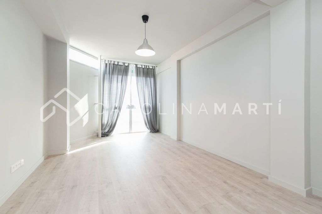 Apartment with concierge and elevator for sale in Galvany, Barcelona