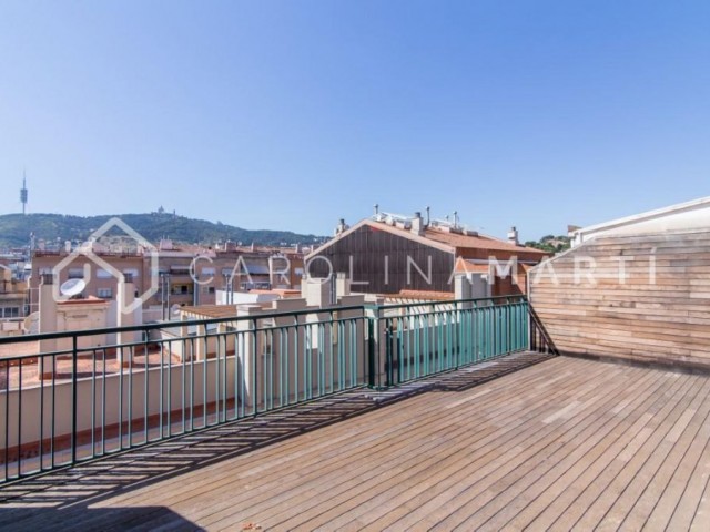 Penthouse avec deux terrasses à louer à Galvany, Barcelone