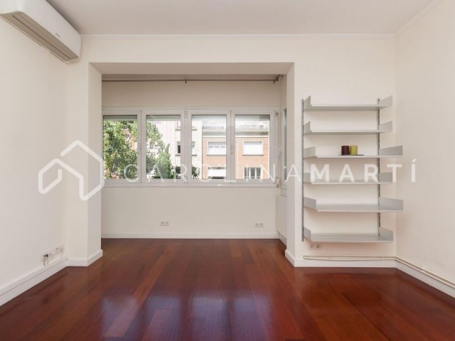 Flat in good condition for rent in La Bonanova, Barcelona