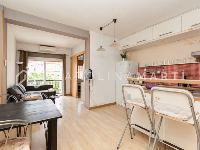 Flat with terrace for rent in Putxet i el Farró, Barcelona