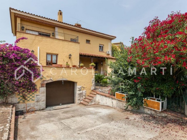 Casa amb jardí en venda a Figueres, Girona