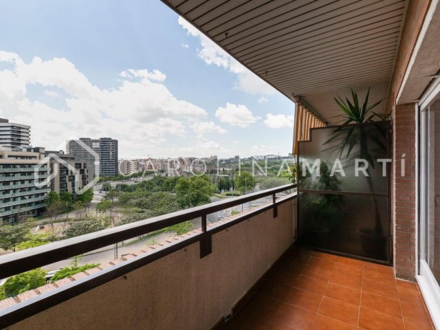 Piso con terraza en alquiler en Les Corts, Barcelona