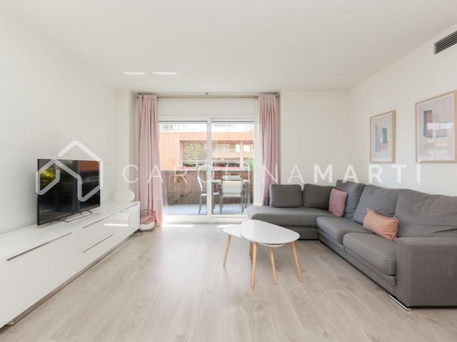 Flat with terrace for rent in La Bonanova, Barcelona