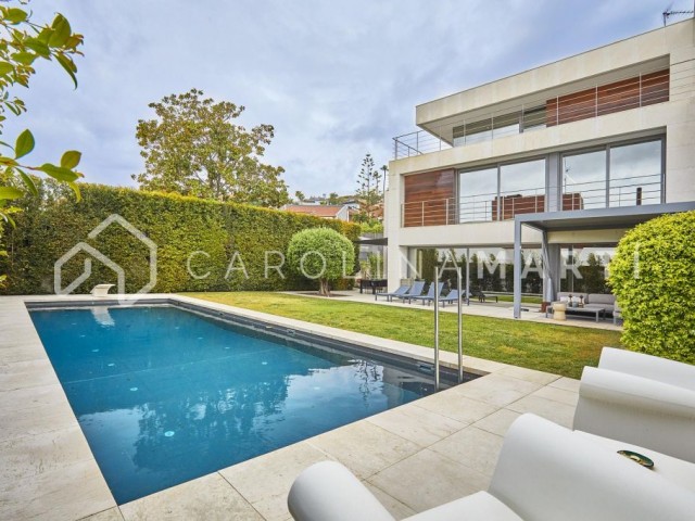 MAISON DE LUXE EN ESPAGNE DE LLOBREGAT, BARCELONE