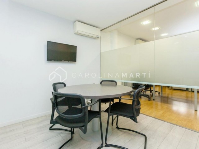 Office for rent on Tuset street