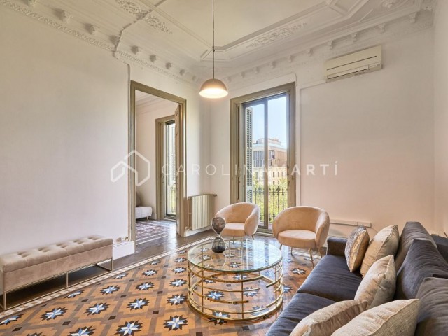 Exclusivo piso con terraza en alquiler en zona emblematica del Eixample barcelonés, justo junto a La Pedrera