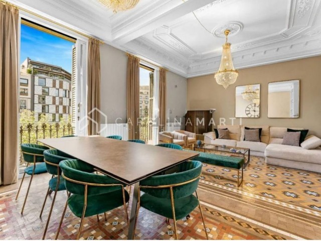 Residencia de lujo en Paseo de Gracia, Barcelona – Piso reformado de 220 m² en finca señorial