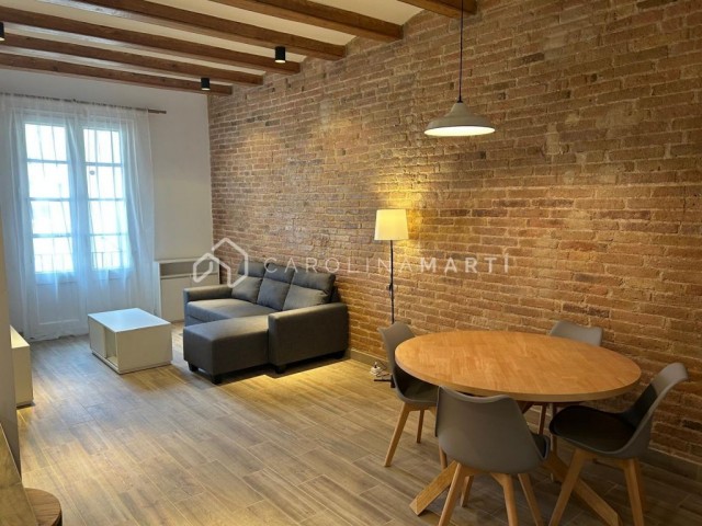 Apartamento reformado y amueblado en Eixample junto Passeig Sant Joan 