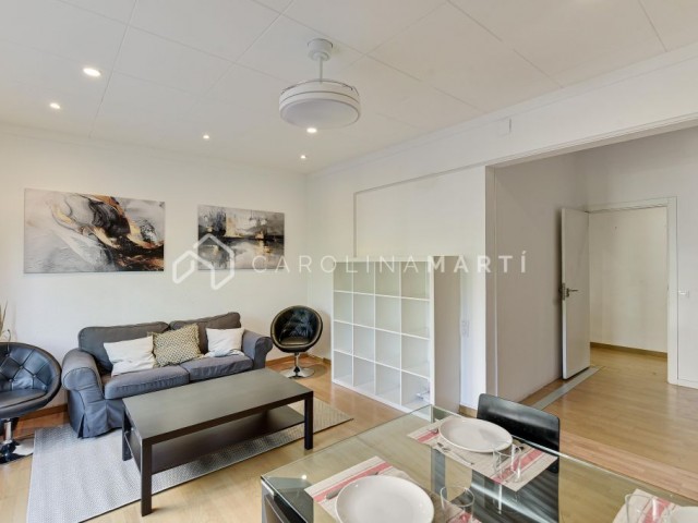 Alquiler piso luminoso en Travessera de Gràcia | 3 habitaciones y balcones en Barcelona