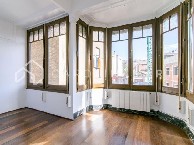 Appartement avec de hauts plafonds à louer à Vila de Gràcia, Barcelone