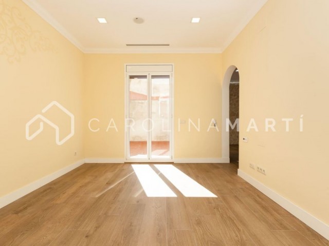 Flat with terrace for sale in Sant Gervasi, Barcelona