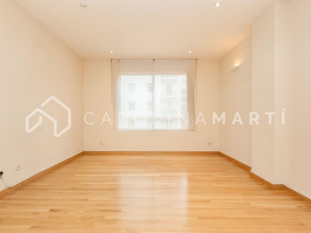 Flat for rent with storage room in Sant Gervasi, Barcelona