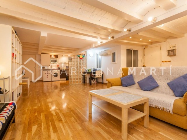 Renovated flat for sale in l