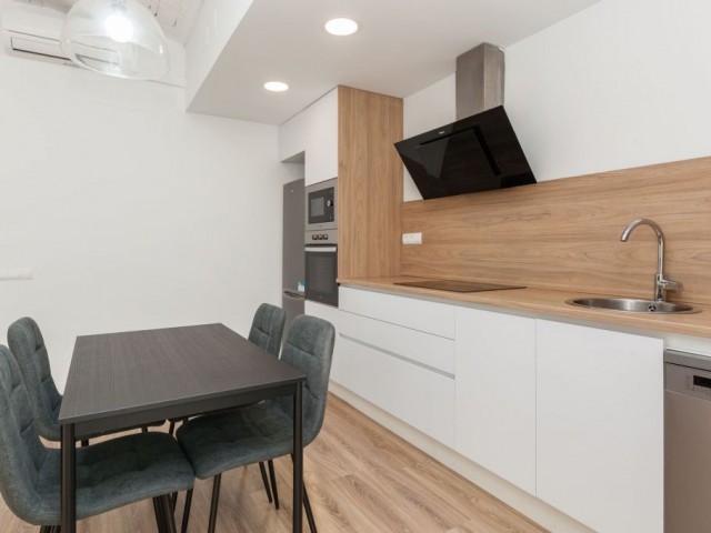 South-facing flat for rent in Gràcia, Barcelona